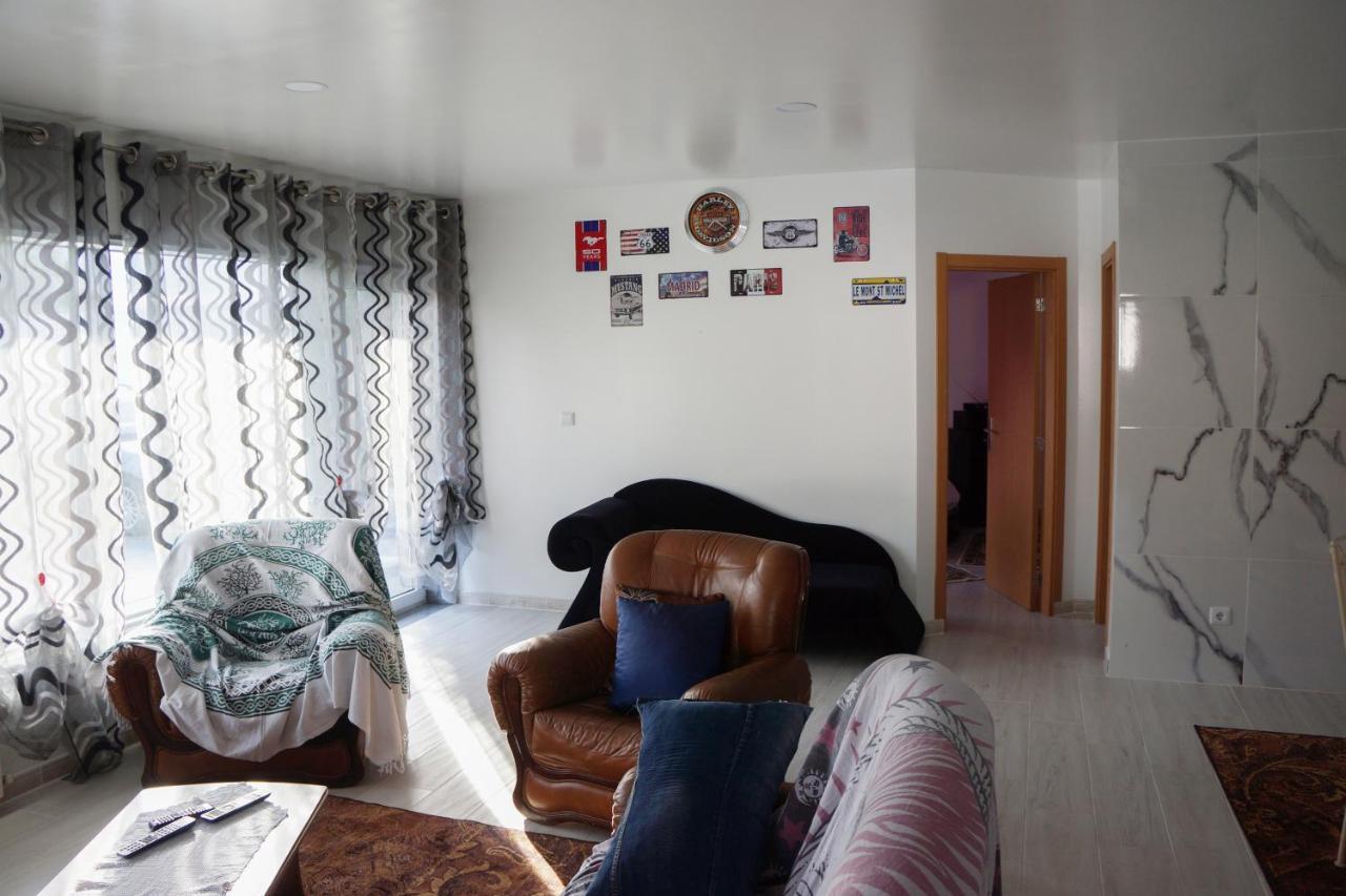 Casinha Das Bonecas - Casa Com Piscina Privada Aveiro Bagian luar foto